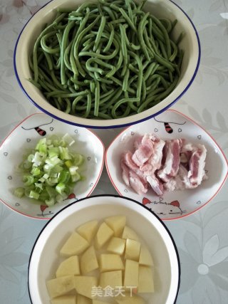 猪肉土豆炖豆角的做法步骤：3