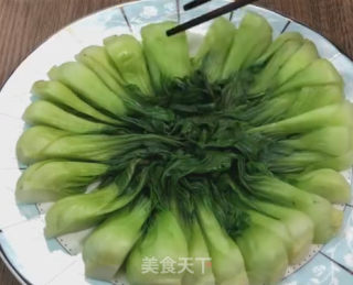香菇蒜蓉油菜的做法步骤：6