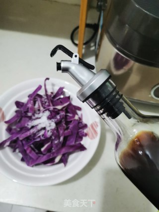 凉拌紫甘蓝的做法步骤：4
