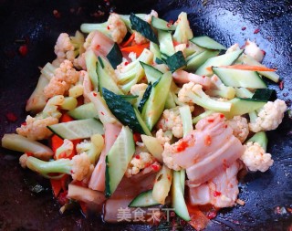 花菜炒五花肉#五花肉#的做法步骤：8