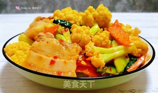 花菜炒五花肉#五花肉#的做法步骤：10