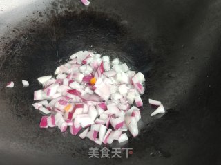 三丁炒米饭的做法步骤：4