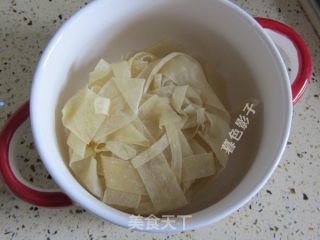 夏日红油面皮的做法步骤：3