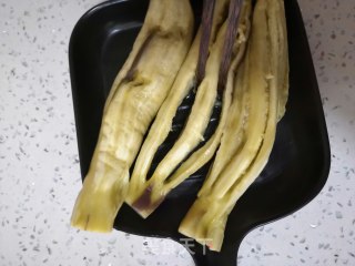 凉拌茄子的做法步骤：4