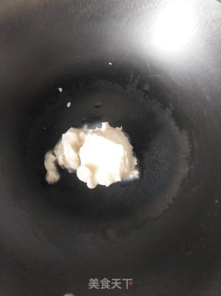 火腿肠杂疏炒面的做法步骤：6