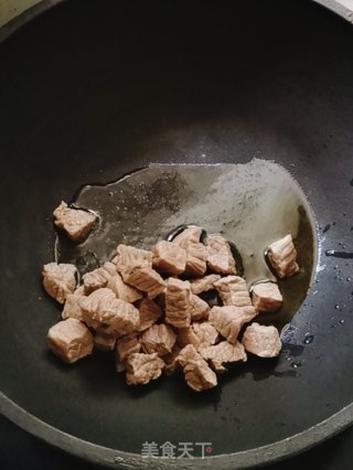 土豆炖牛肉的做法步骤：4