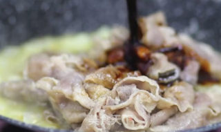 土豆肥牛盖饭的做法步骤：7