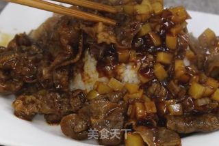 土豆肥牛盖饭的做法步骤：9