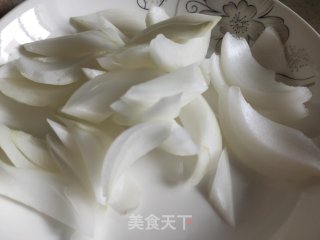 洋葱尖椒炒鸡丁的做法步骤：6