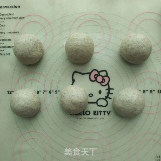 超好吃的低脂黑全麦鸡扒汉堡的做法步骤：3