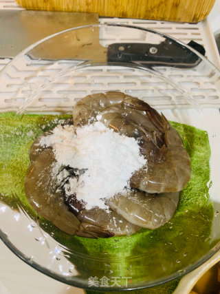 干锅虾的做法步骤：1