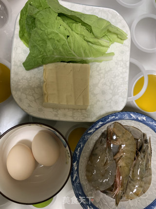 豆腐虾仁青菜羹的做法步骤：1