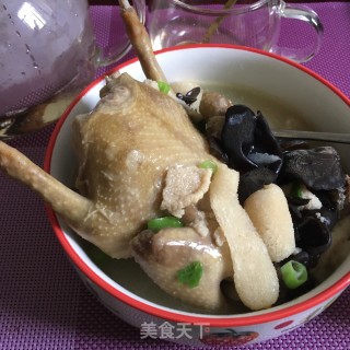 木耳竹荪鸽子汤的做法步骤：14