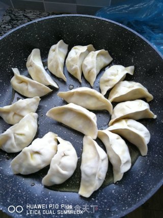 冰花煎饺的做法步骤：4