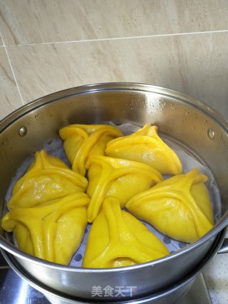 南瓜黑芝麻三角包的做法步骤：6