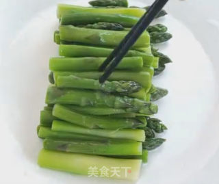 清拌芦笋的做法步骤：5