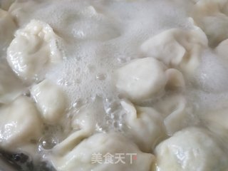 芹菜青椒肉馅饺子的做法步骤：8