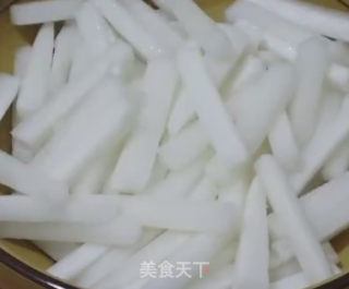 酸爽脆萝卜的做法步骤：1