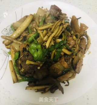 茶树菇炒肉的做法步骤：9