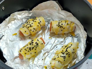 快手香肠酥的做法步骤：6