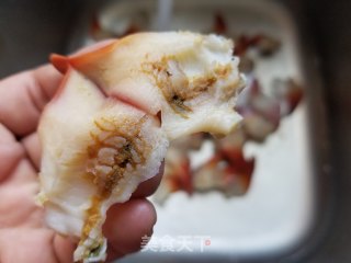木耳拌北极贝的做法步骤：2