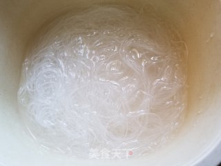 韭菜馅饼的做法步骤：1