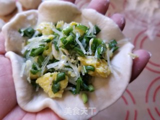韭菜馅饼的做法步骤：10