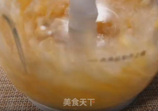 鸡蛋玉米羹的做法步骤：2