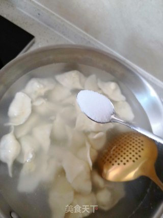 西葫芦虾仁水饺的做法步骤：20