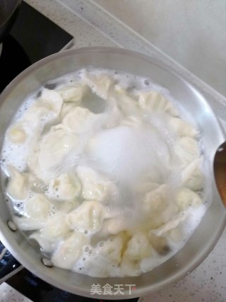 西葫芦虾仁水饺的做法步骤：21