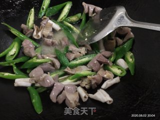 尖椒鸭胗的做法步骤：8
