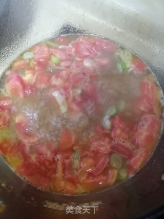 西红柿鸡蛋剪刀面的做法步骤：5