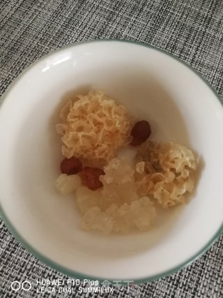 黄桃甜汤的做法步骤：2