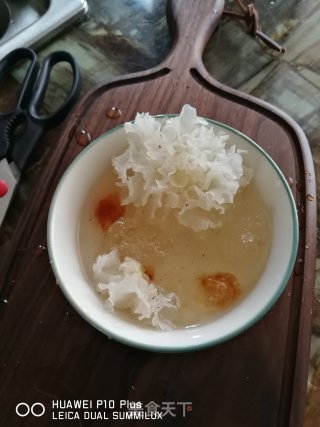 黄桃甜汤的做法步骤：3