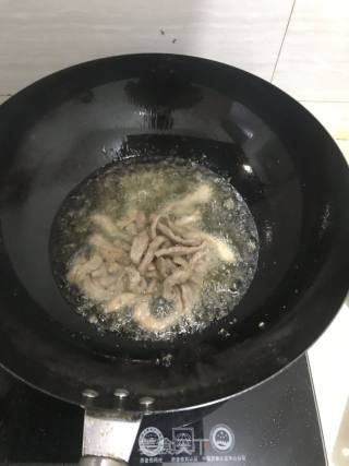 鱼香肉丝的做法步骤：2