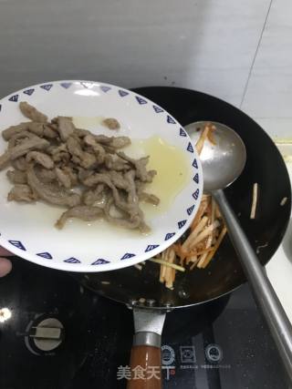 鱼香肉丝的做法步骤：6