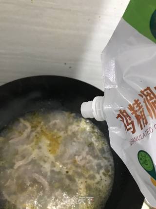 榨菜肉丝汤的做法步骤：4