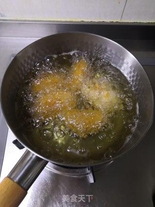 脆皮鸡翅的做法步骤：11