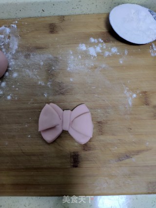 蝴蝶结馒头的做法步骤：11