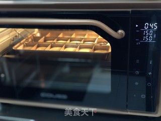 方块戚风的做法步骤：12