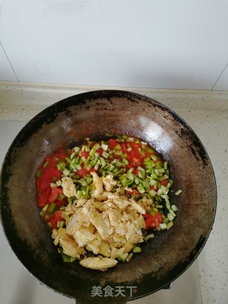 西红柿鸡蛋青椒面的做法步骤：7