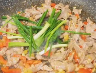小炒牛肉的做法步骤：4