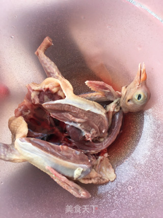 榛蘑虫草花炖鸽子的做法步骤：8