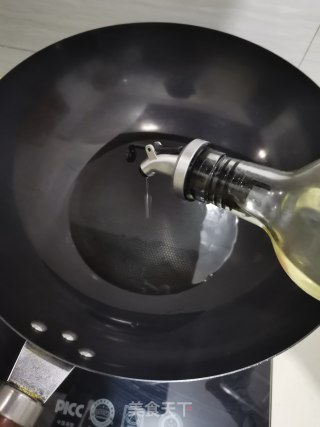 清炒胡萝卜丝的做法步骤：2