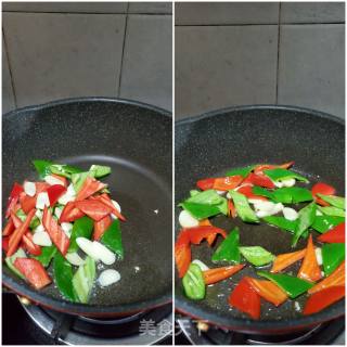 青红椒炒黑椒牛肉的做法步骤：4