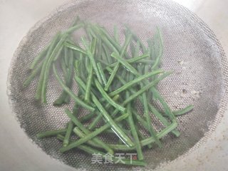 凉拌豇豆角的做法步骤：2