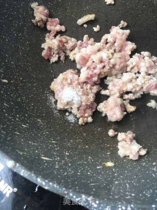 毛豆玉米蛋炒饭的做法步骤：12