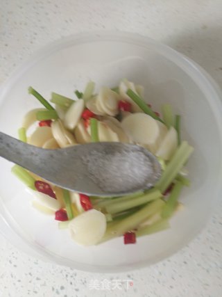 夜宵下酒菜：腌蒜片的做法步骤：7