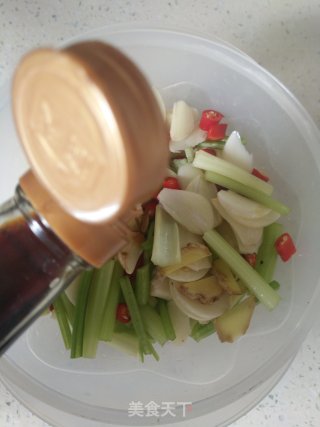 夜宵下酒菜：腌蒜片的做法步骤：8
