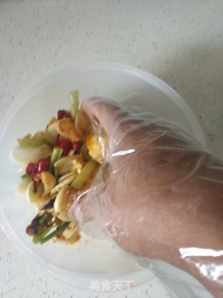 夜宵下酒菜：腌蒜片的做法步骤：13